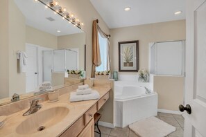 Bathroom - 2615 Emerald Island (Kissimmee)