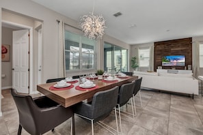 Villa (9029FLAMINGO) | Dining