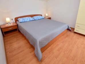 1 chambre, accès à Internet (gratuit)