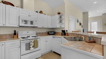 House (Happy Ours (4/3)) | Private kitchen