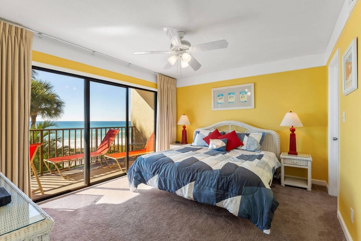 Condo, 2 Bedrooms (207) | 3 bedrooms