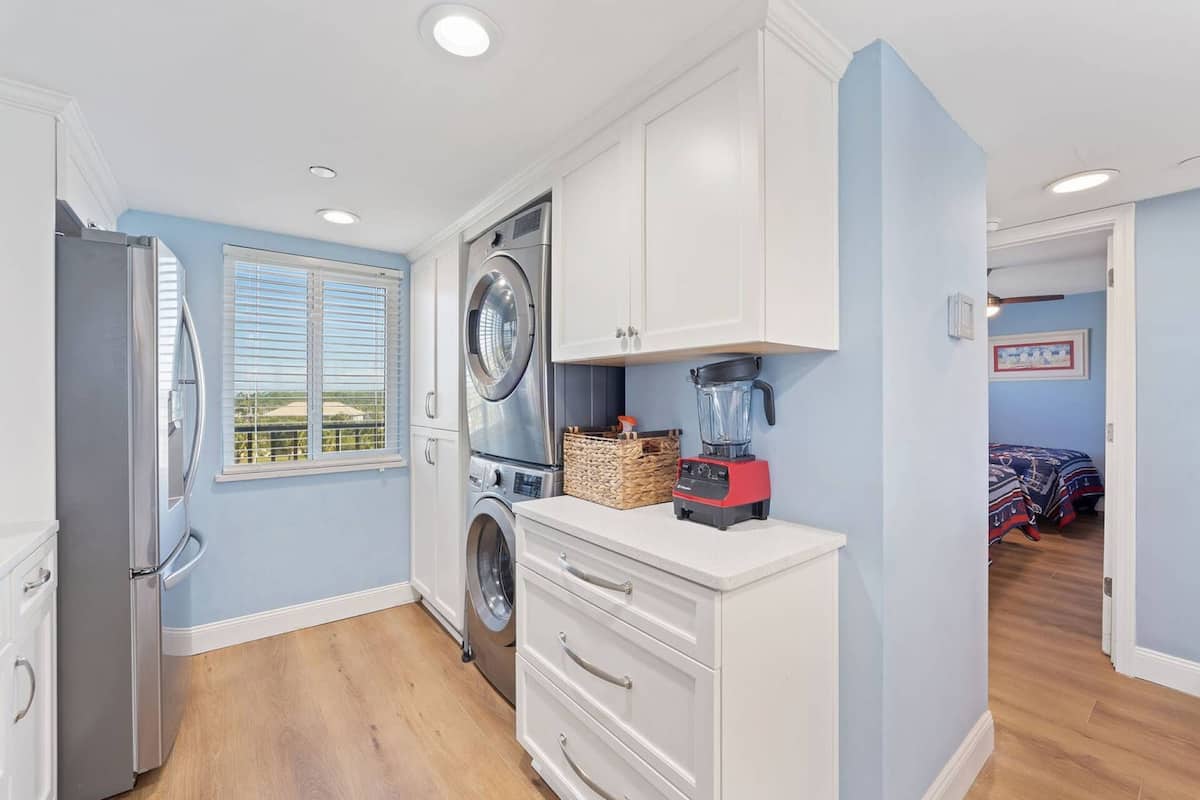 Condo (Commodore 405 (3/3)) | 3 bedrooms