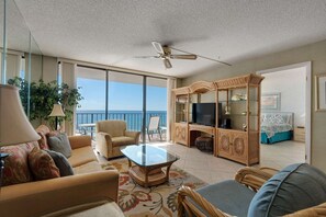 Condo (Edgewater Beach Resort Tower 3- 811 () | Living room - Edgewater Beach Resort Tower 3- 811 (Panama City Beach)