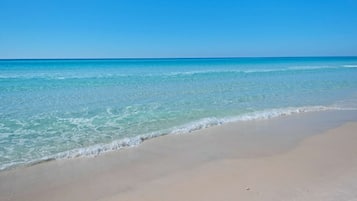 Condo (Sugar Beach C-17 (2/2)) | Beach | On the beach