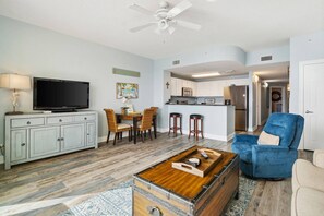 Condo, 1 Bedroom (1-1807) | Exterior