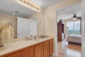 Condo (Sterling Reef 1206 (2/2)) | Bathroom - Sterling Reef 1206 (Panama City Beach)