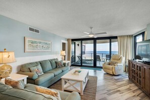 Condo (Watercrest 509 (2/2)) | Living room