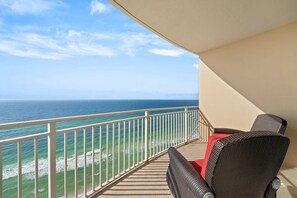 Condo (Aqua 1804 (2/2)) | Balcony