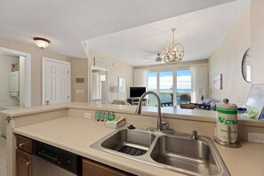 Condo (Seychelles 805 (2/2)*) | Private kitchen
