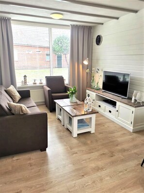 Een televisie en een dvd-speler