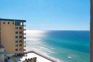 Huoneisto, 3 makuuhuonetta (Tower II 1709) | Ranta | Rannalla