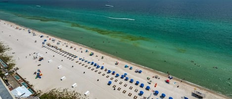 Condo (Palazzo 1105 (1/2)) | Beach | On the beach