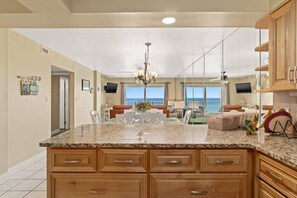 Condo (Regency Towers 521 (3/2)) | Exterior