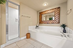 Condo (Marisol 704 (3/2)) | Exterior - Marisol by iTrip Panama City Beach (Panama City Beach)