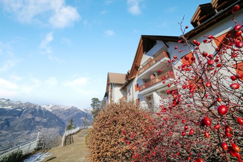 Maisonette Meraner Blick mit Balkon und WLAN; Parkplätze vorhanden