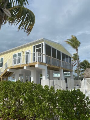Exterior - Oceanfront, Pool, Tiki, Amazing Views, Near Vaca, Great Dockage, Kayaks, Bikes (Marathon)