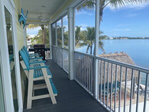 Property grounds - Oceanfront, Pool, Tiki, Amazing Views, Near Vaca, Great Dockage, Kayaks, Bikes (Marathon)