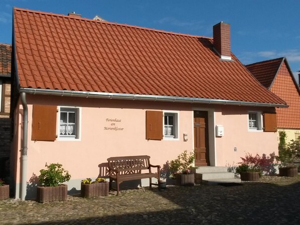 Esterni