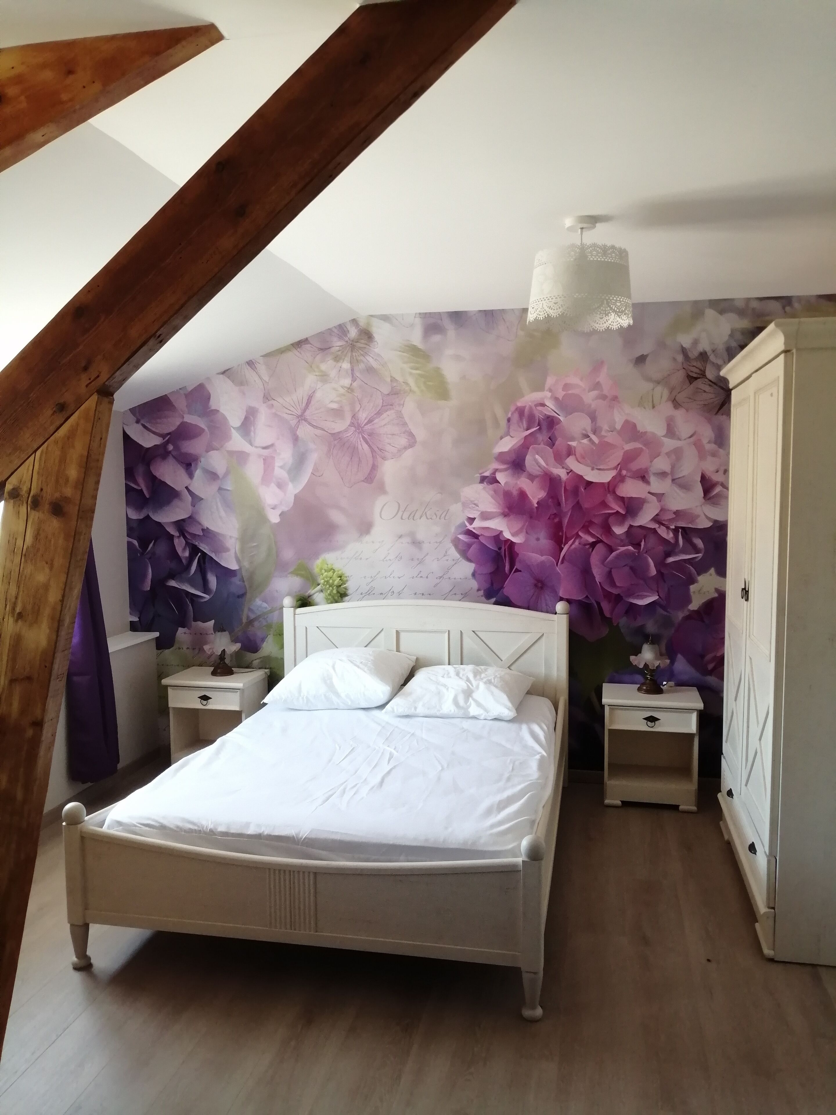 4 dormitoris, planxa i posts de planxar, wifi gratuïta i roba de llit 