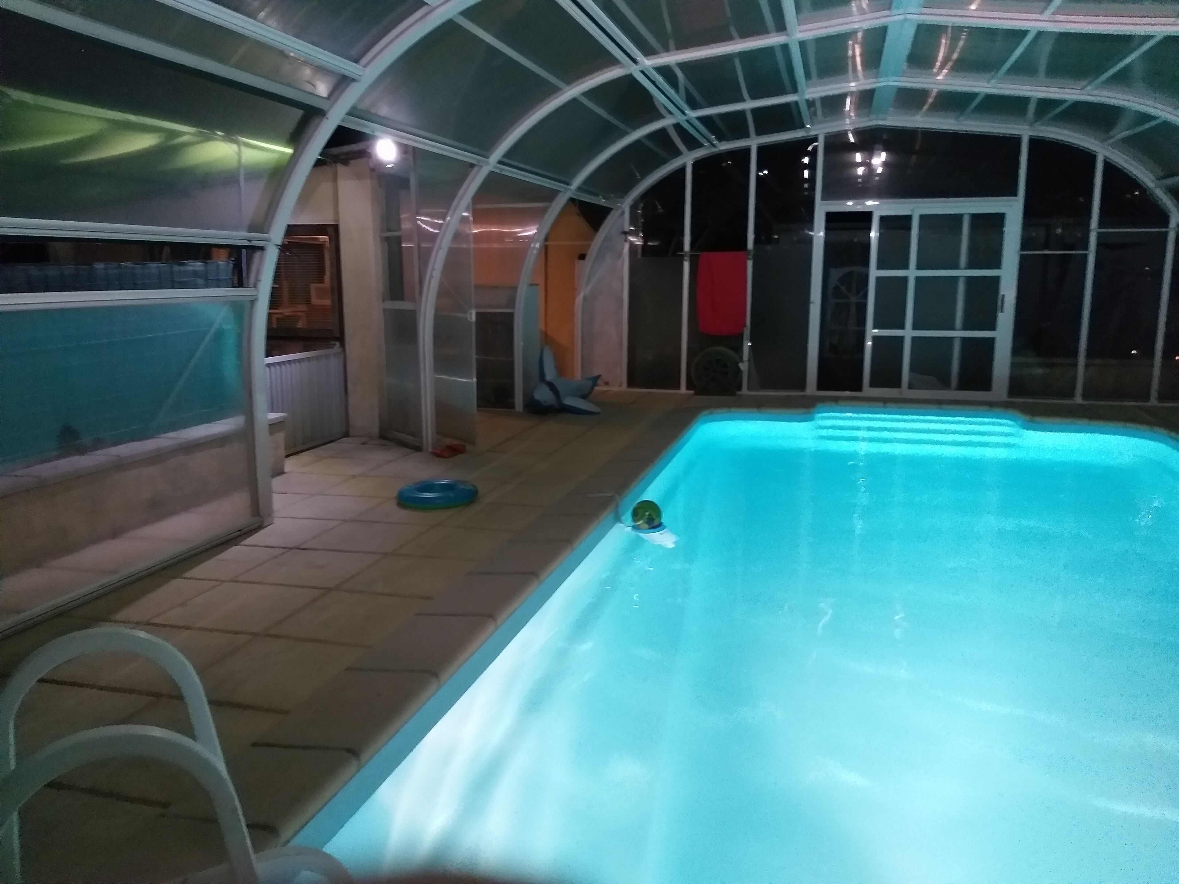 Innenpool, Außenpool