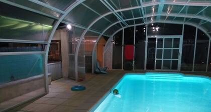 First-floor apartment in a detached house