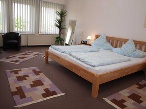 2 chambres, coffres-forts dans les chambres, bureau, Wi-Fi