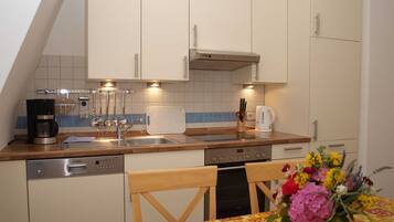 Fridge, microwave, oven, dishwasher