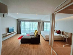 Superior Room | Minibar, individually decorated, individually furnished, desk - Platinum Hotel (Pluak Daeng)