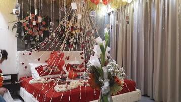 Standard Room | Memory-foam beds, individually decorated, individually furnished, desk