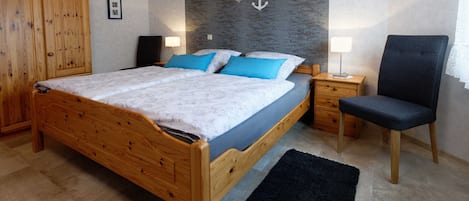 2 chambres, lit parapluie