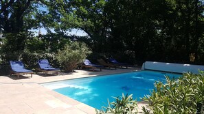 Piscine extérieure, piscine chauffée