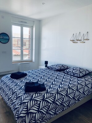 3 dormitorios, escritorio, tabla de planchar con plancha y wifi gratis