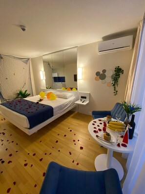 1 bedroom, in-room safe, iron/ironing board, WiFi