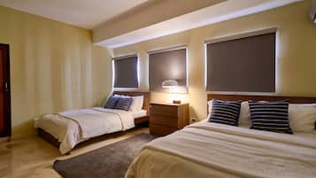 3 bedrooms, premium bedding, memory-foam beds, in-room safe