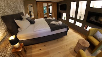 3 chambres, bureau, Wi-Fi gratuit, draps fournis