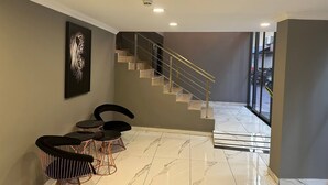 Reception - Karikatur Bi Hotel (Alanya)