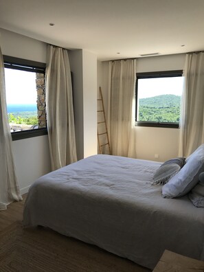 5 bedrooms, in-room safe, iron/ironing board, travel cot