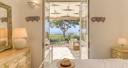 Sea view pool villa w/ garden, 2km from sand