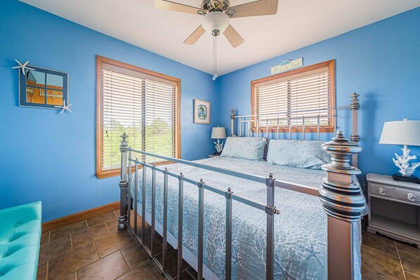 4 bedrooms, iron/ironing board, travel crib, free WiFi