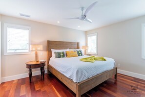 6 bedrooms, iron/ironing board, free WiFi, bed sheets - 20 Egret Street - Southern Charm and Elegance (Hilton Head Island)