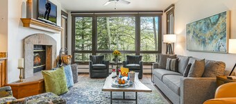 104 Highlands Westview, Ski-In/Ski-Out, Pool, Hot Tub, Mountain Modern