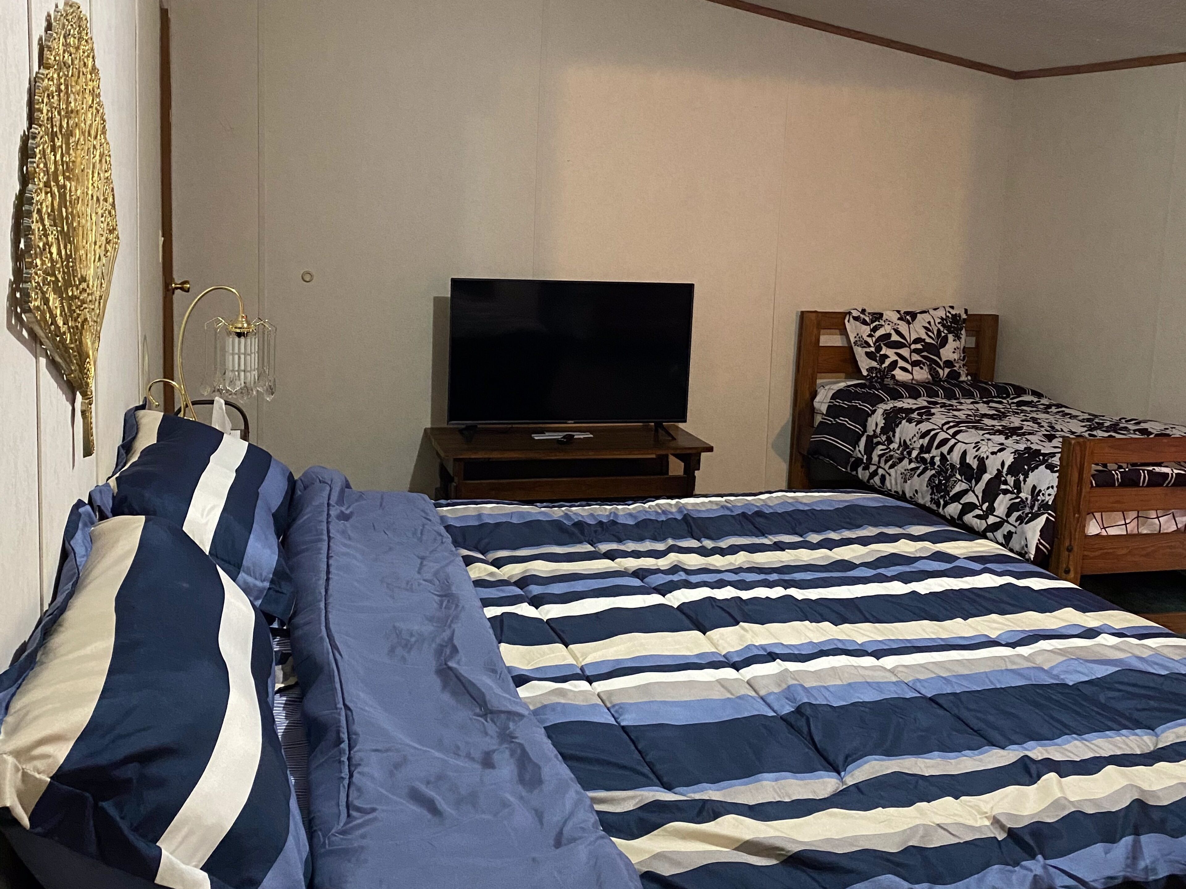 4 bedrooms, free WiFi, bed sheets