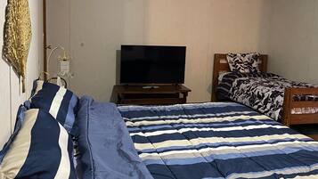 4 bedrooms, free WiFi, bed sheets