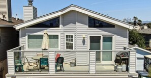 Outdoor dining - Steps to the Sand w/ Ocean Views in Oceano (Oceano)