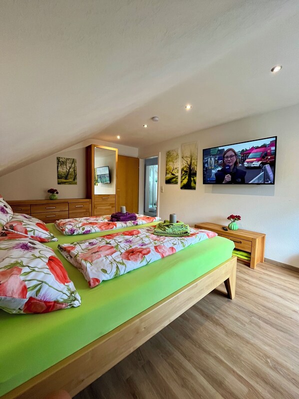 1 bedroom, in-room safe, free WiFi, bed sheets