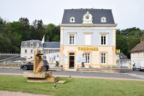 Exterior - La maison du grand champ avec piscine proche du PAL (Bourbon-Lancy)