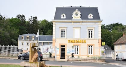 La maison du grand champ avec piscine proche du PAL