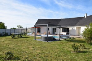 Outdoor pool, a heated pool - La maison du grand champ avec piscine proche du PAL (Bourbon-Lancy)