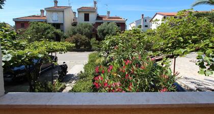 Holiday apartment Rovinj for 1 - 5 persons with 1 bedroom - Farmhouse