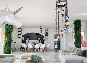 Smart-TV, Tischtennisplatte